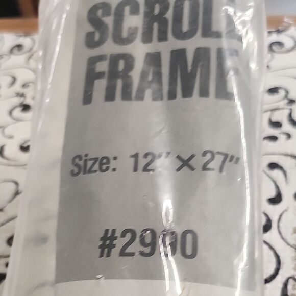 Large Scroll Frame - Picture 3 of 10